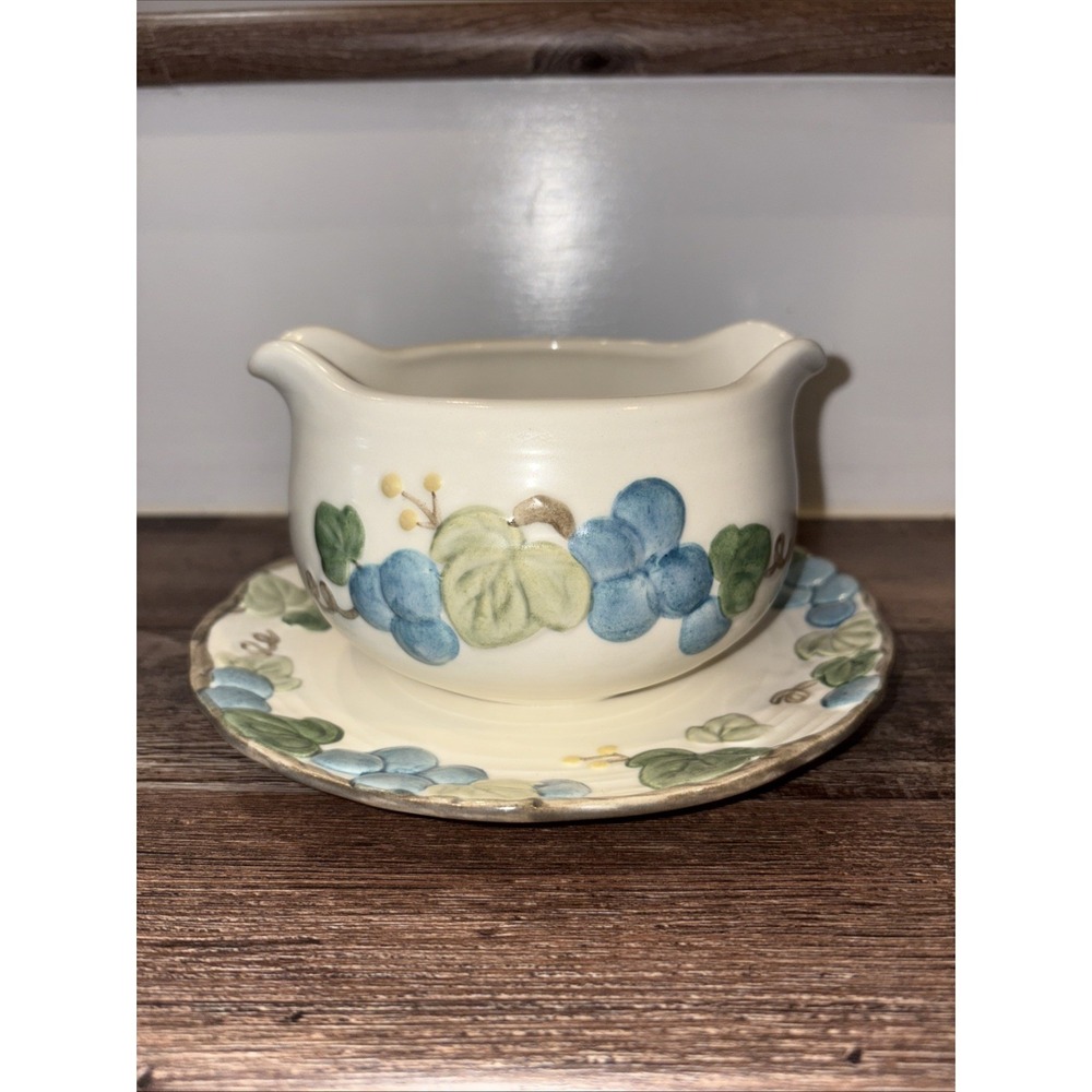Vintage Metlox Poppytrail Sculptured Grape Gravy Bowl Boat Fixed Under Plate